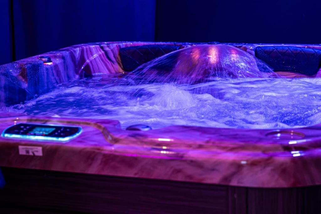 Love Room Spa Privatif Villefranche-sur-Saone Exterior photo