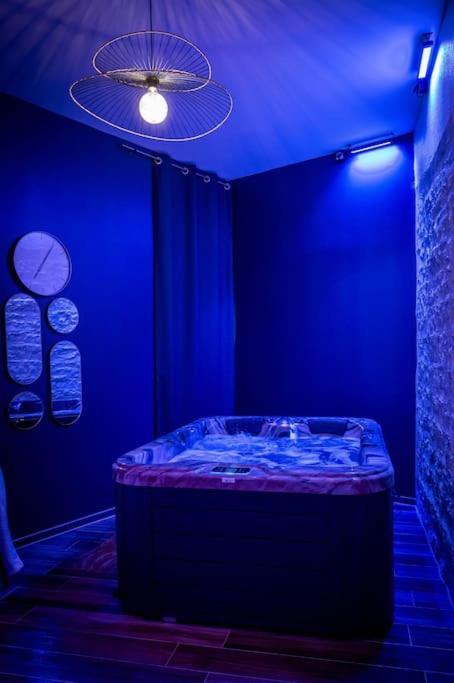 Love Room Spa Privatif Villefranche-sur-Saone Exterior photo