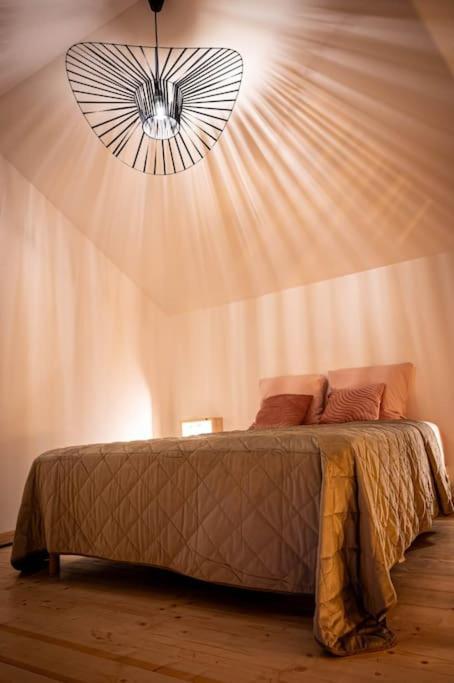 Love Room Spa Privatif Villefranche-sur-Saone Exterior photo